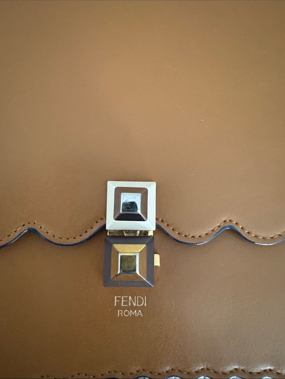 Fendi Brown Scalloped Leather Shoulder Bag with Gold Hardware - Picture 3 of 10